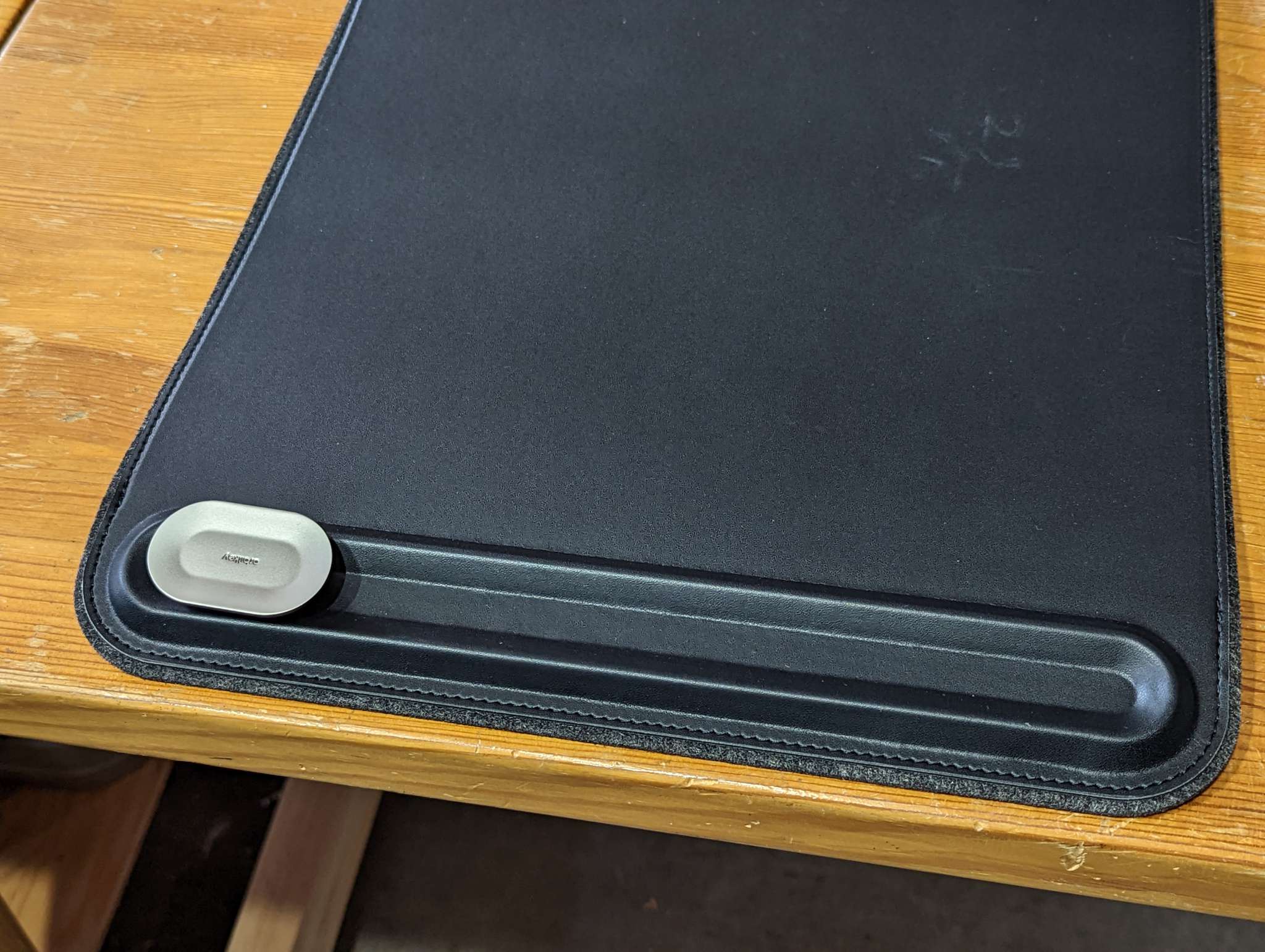 Orbitkey Desk Mat Slim review an easy way to spruce up your desk