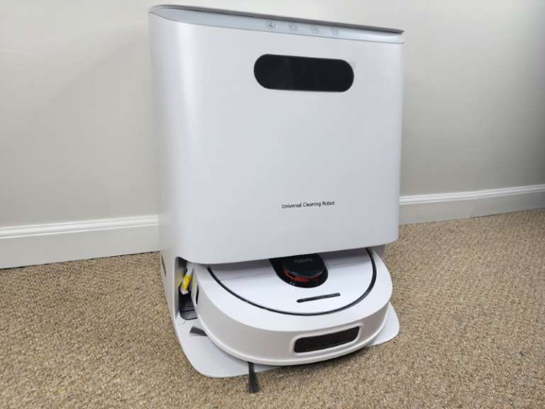 ROIDMI EVA robot vacuum / mop review - An all-in-one floor cleaning ...