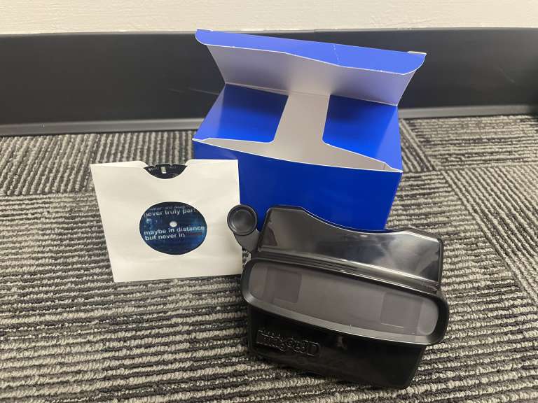 Viewer Set Image3D RetroViewer review - a 3D viewer toy - The Gadgeteer