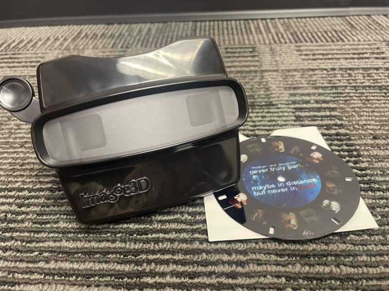 Image3D RetroViewer review - a 3D viewer toy - The Gadgeteer