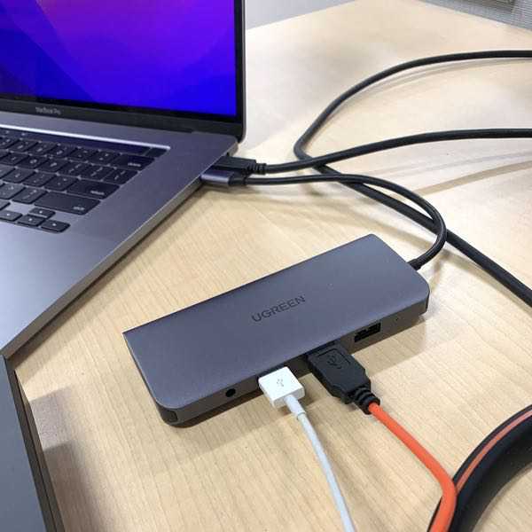 Review: UGREEN USB C Hub 4 Ports USB Type C to USB 3.0 Hub Adapter with  Charging Port 