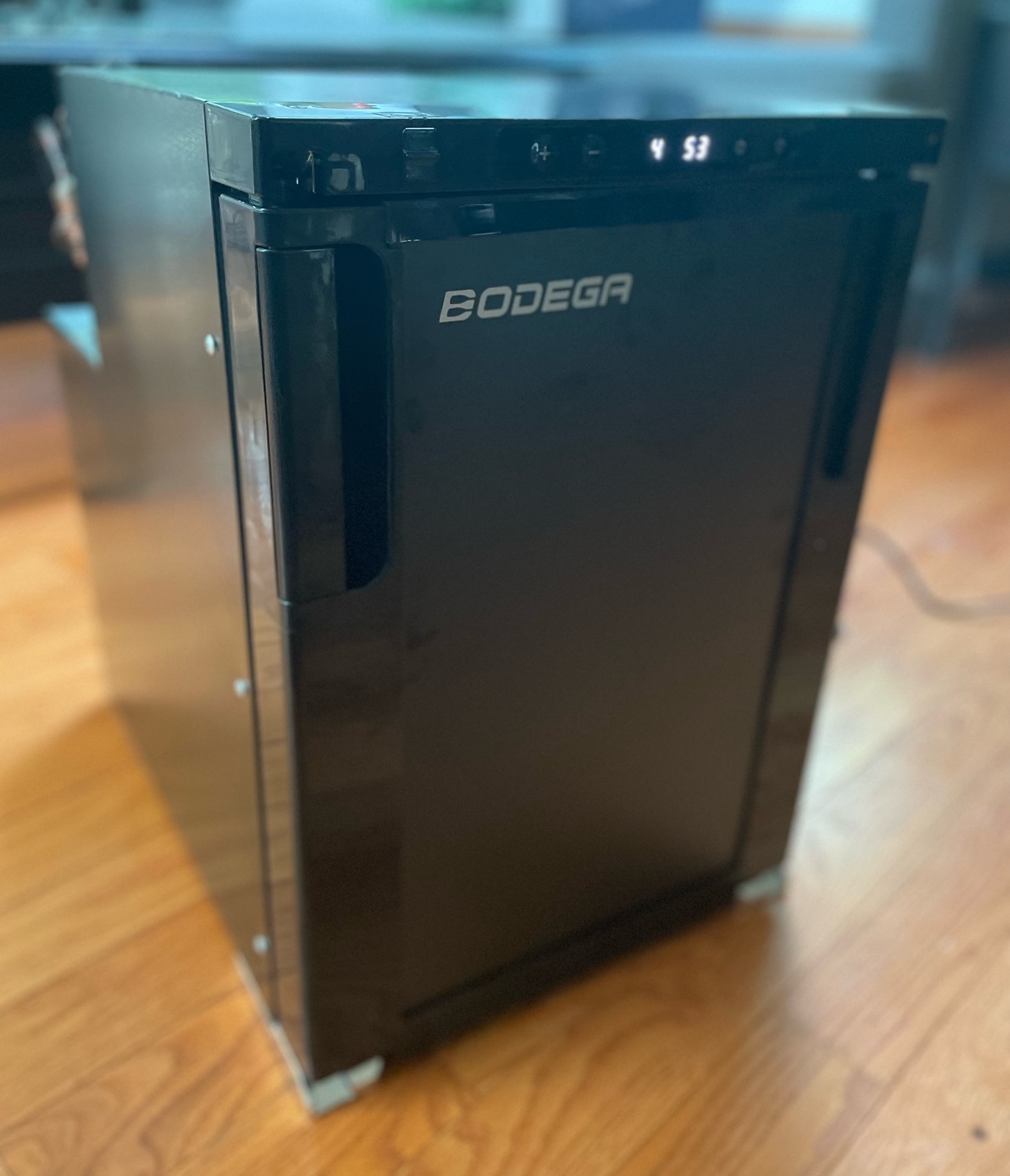 Bodega 12/24-volt RV Refrigerator review – Portable cooling when you need  it most - The Gadgeteer