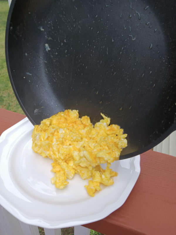 The Best Non-Stick Pan Makes Killer Eggs Without Killing You