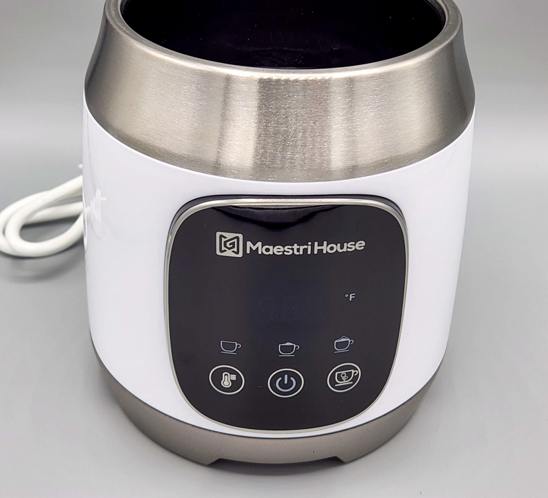 Maestri House 21 oz Detachable Smart Touch Digital Milk Frother Pot, White