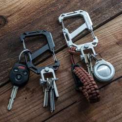 dango carabiner 1