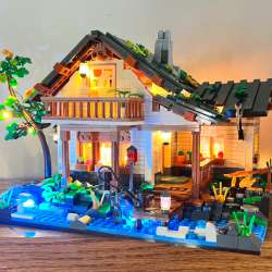Funwhole Lakeside Lodge Building Set review – a very detailed building brick set with lights