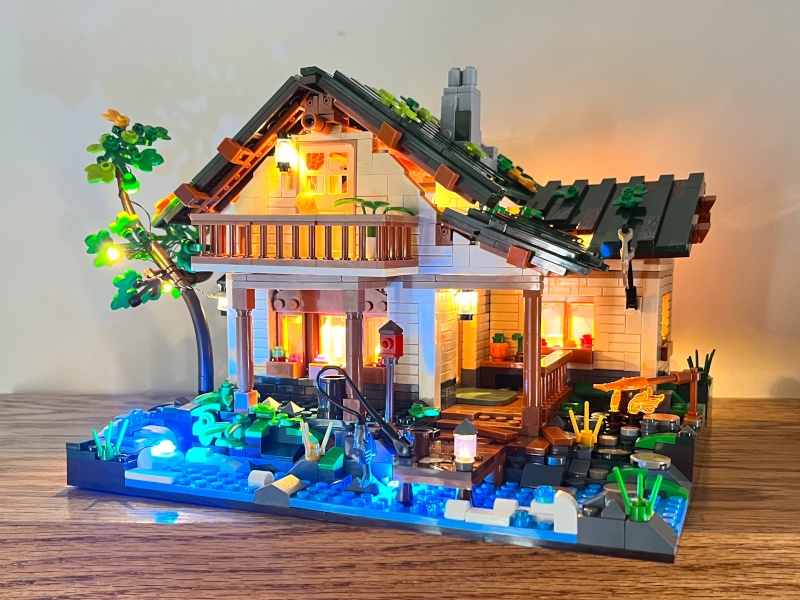 Lego lakeside hot sale house