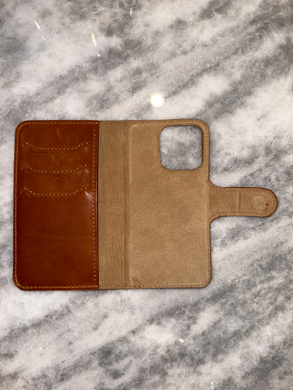 Geometric Goods iPhone 14 Pro Leather Folio Case with Magsafe review - The  Gadgeteer