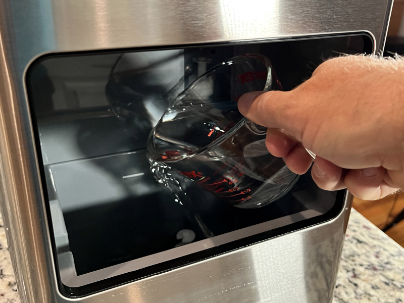 HiCOZY Ice Maker review - a convenient source for extra nugget ice