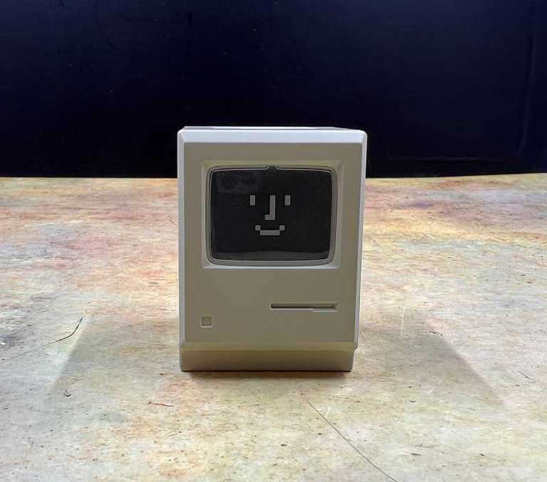 Shargeek Retro W Gan Charger Review This Tiny Apple Macintosh Will Charge Your Gadgets