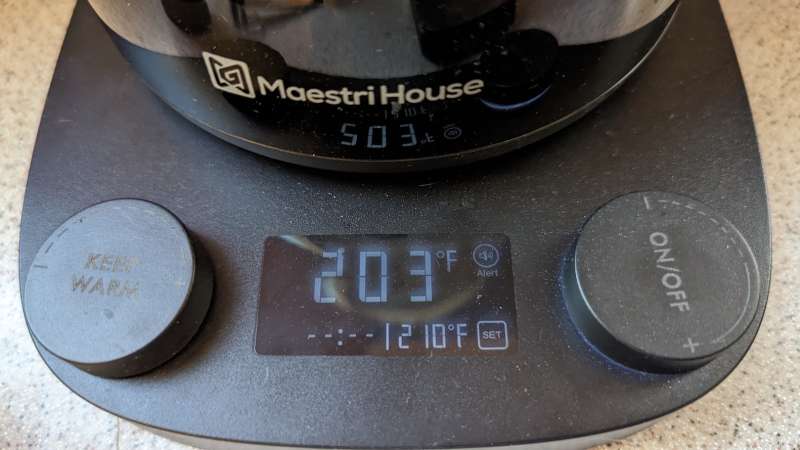 Maestri House Electric Gooseneck Kettle review - hot water, with a few  extras - The Gadgeteer