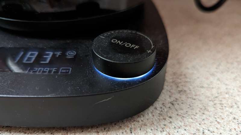 Maestri House Electric Gooseneck Kettle review - hot water, with a few  extras - The Gadgeteer