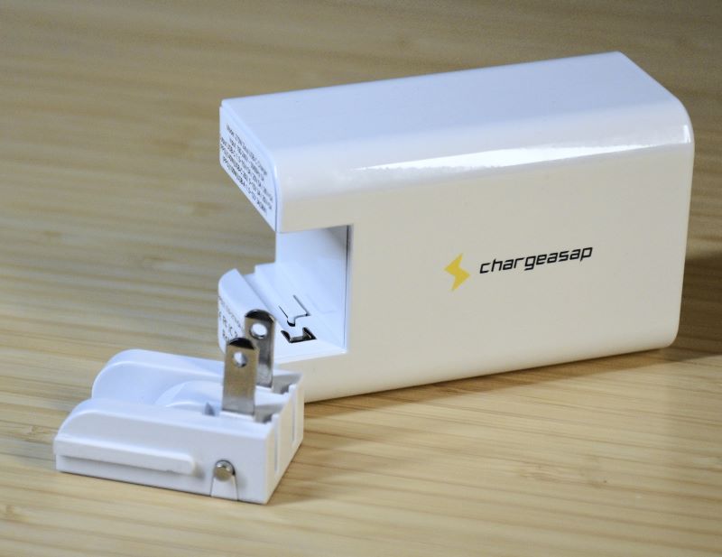 Omega: World's Smallest 100W & 200W USB-C Charger