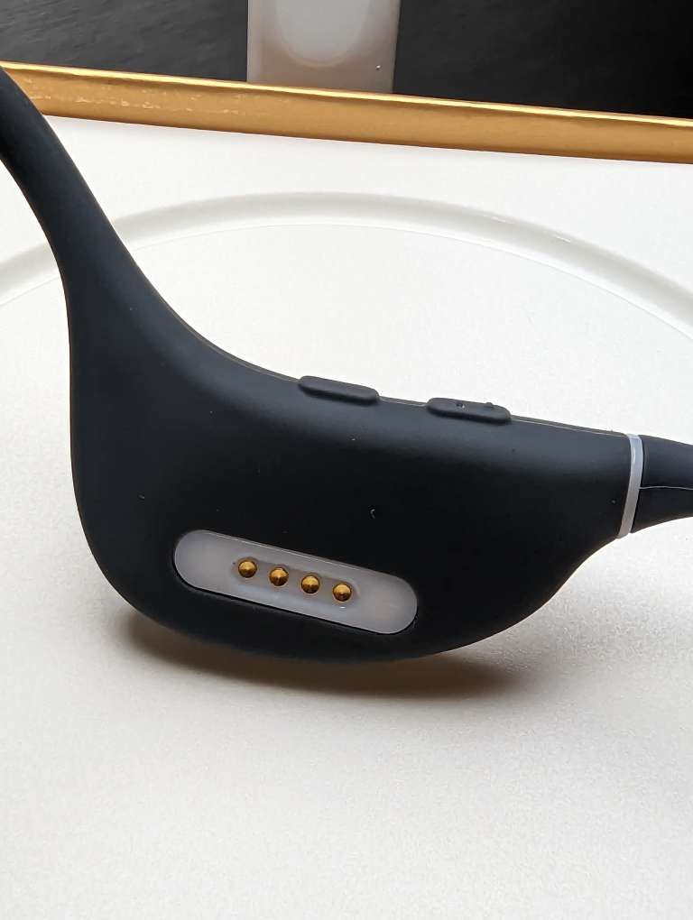 Naenka Runner Diver Bone Conduction Swimming Headphones review The