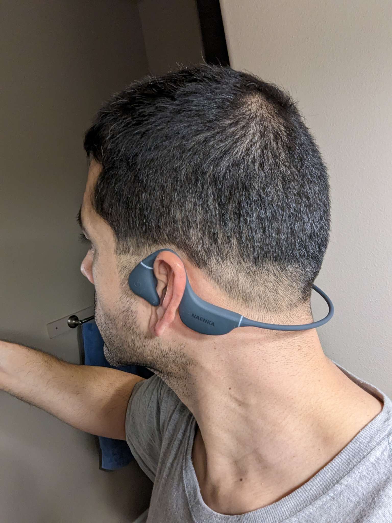 Naenka Runner Diver Bone Conduction Swimming Headphones review The