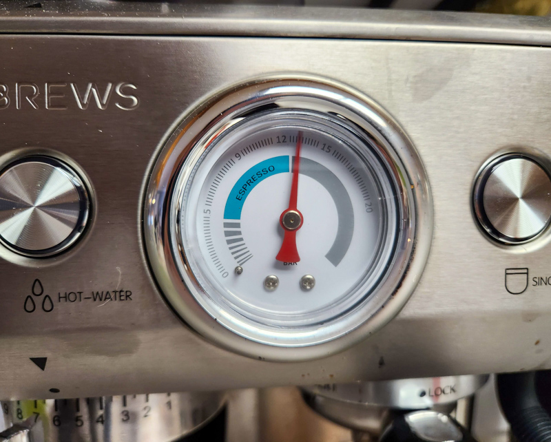 CASABREWS 5700 Gense All-in-One Espresso Machine with Auto Grinding review  - a mouthful of a name with great mouth feel - The Gadgeteer