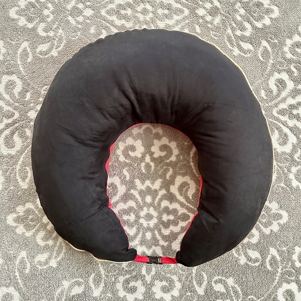 The Valari Gaming Pillow - Taking the pain out of the game by