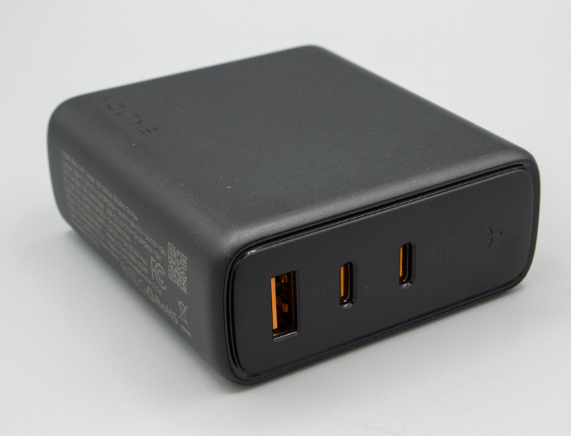 This 4-Port GaN fast charger offers 140 Watts from a single port