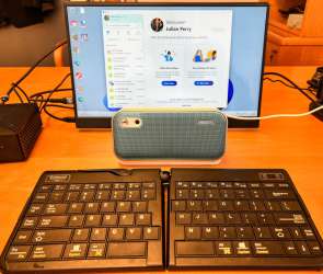 BenQ treVolo U Desktop Dialogue Speaker 4