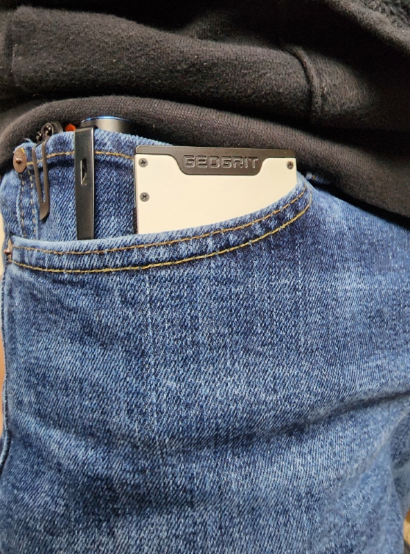 Gear and EDC Review: Big Skinny Multi-pocket Bi-fold Wallet 