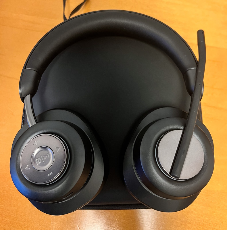 Kensington H3000 Bluetooth Over Ear Headset 4