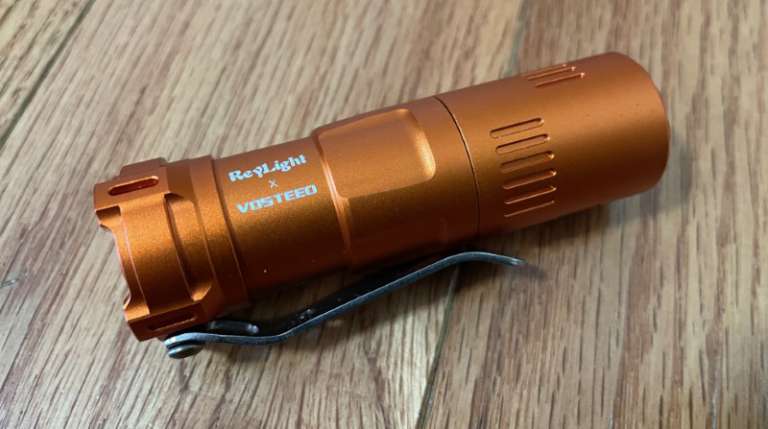 Vosteed Reylight Rook Flashlight review – Pack a parcel of photons in ...