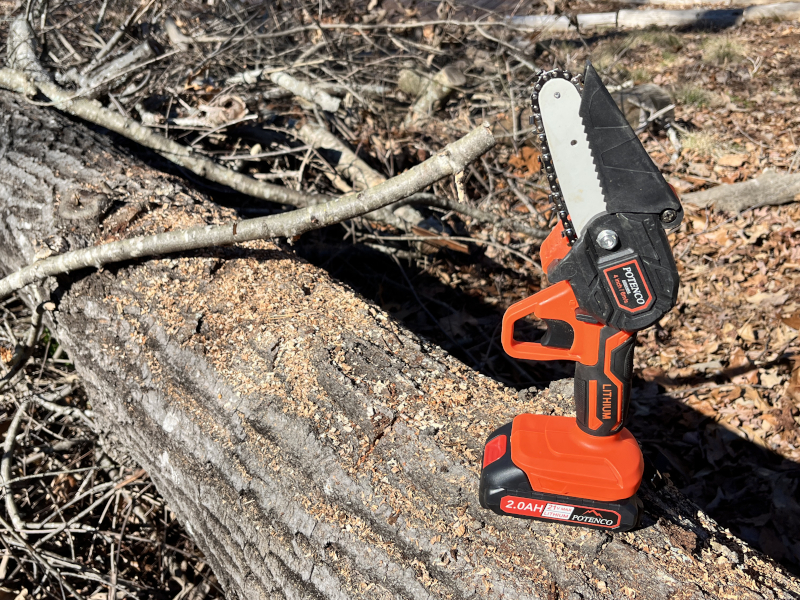 Black & Decker mini chainsaw. 