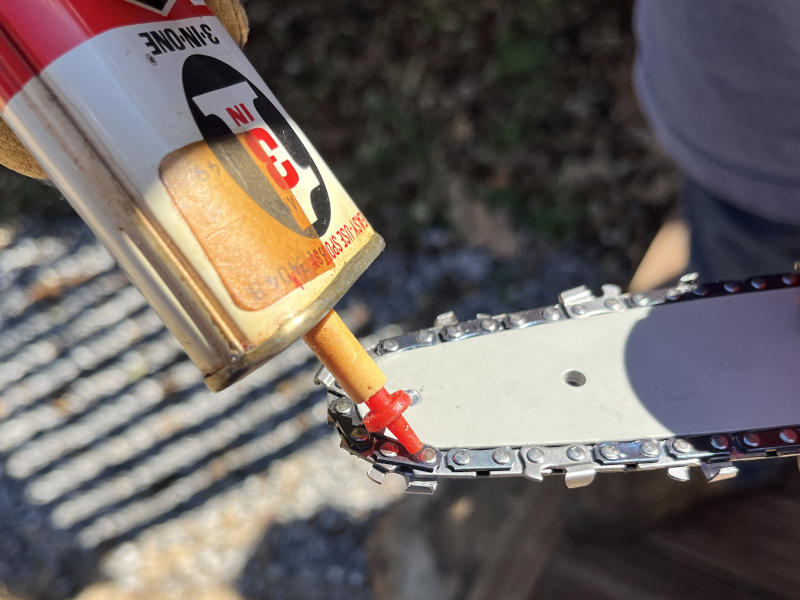 POTENCO Mini Chainsaw review - handy for trimming small branches - The  Gadgeteer