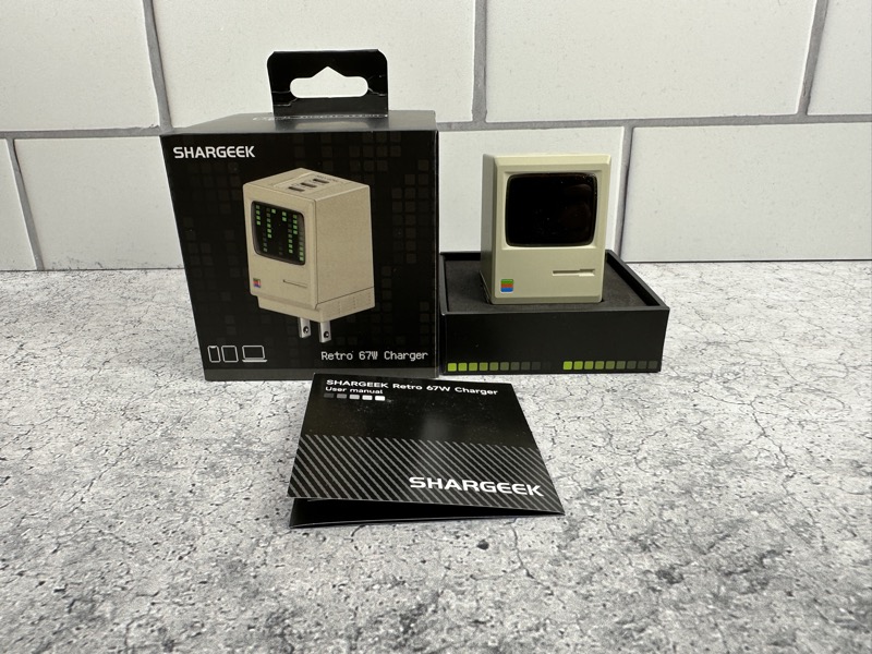 SHARGEEK: The First 67W Charger With Power Display