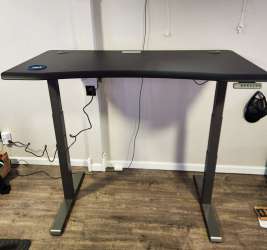 Vari Curve Electric Standing Desk 60x30 review - curves are better ...