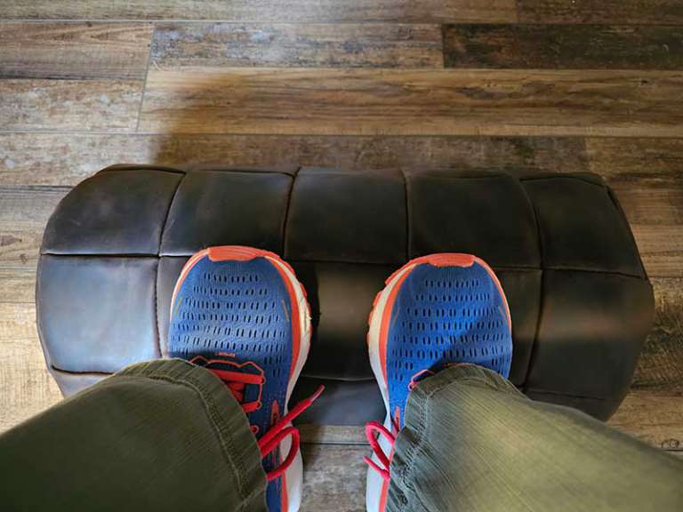 Vitrazza Leather Footrest review Surf in comfort! The Gadgeteer