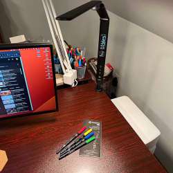 Yeslamp Evo review – this lamp is a multi-tool for your desk!