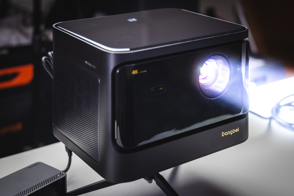 Dangbei Mars Pro 4K Projector with Dongle and Ceiling Mount : Electronics 