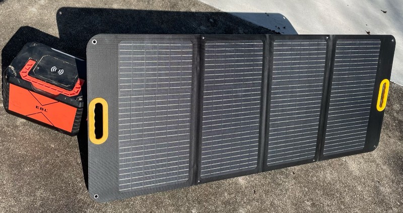 Yargopower portable solar panel and power station