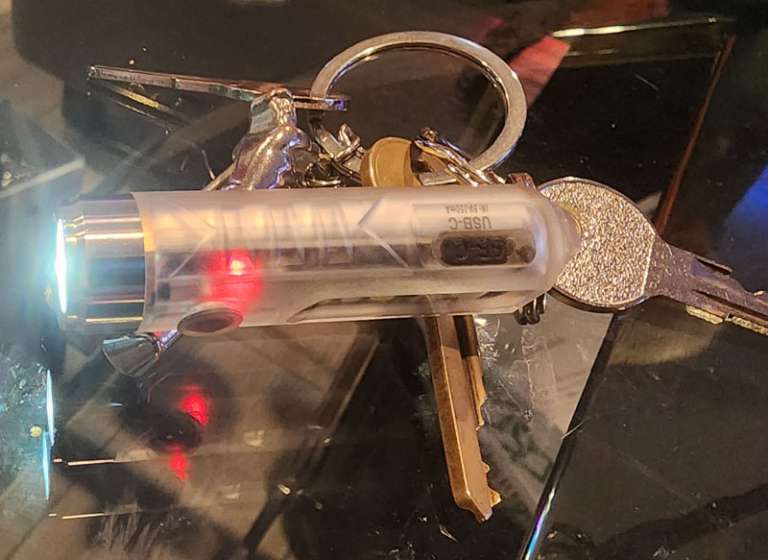 RovyVon Aurora A8 USBC Keychain Flashlight with sidelight review EDC