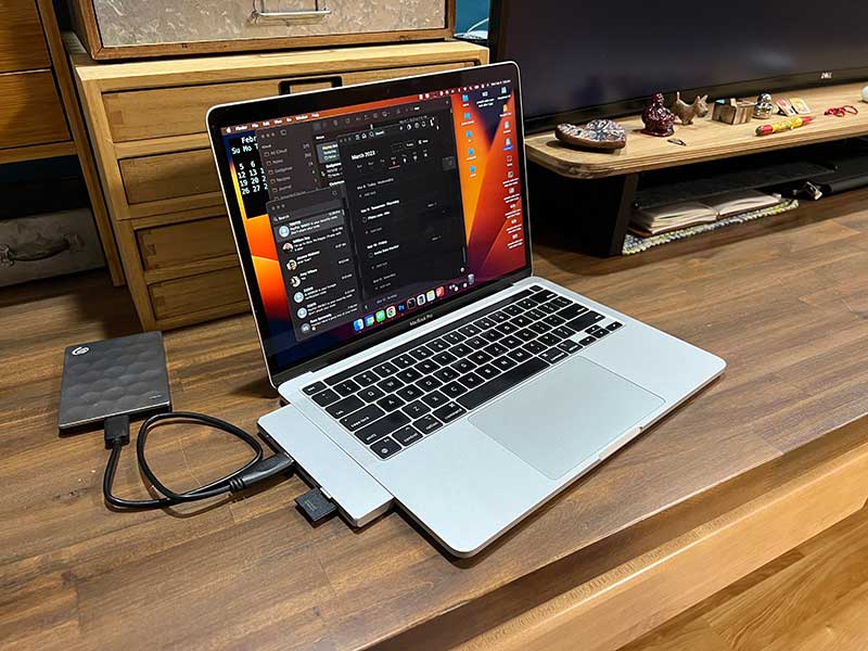 Satechi's New Pro Hub Slim Is Ideal For Apple's M2 MacBook