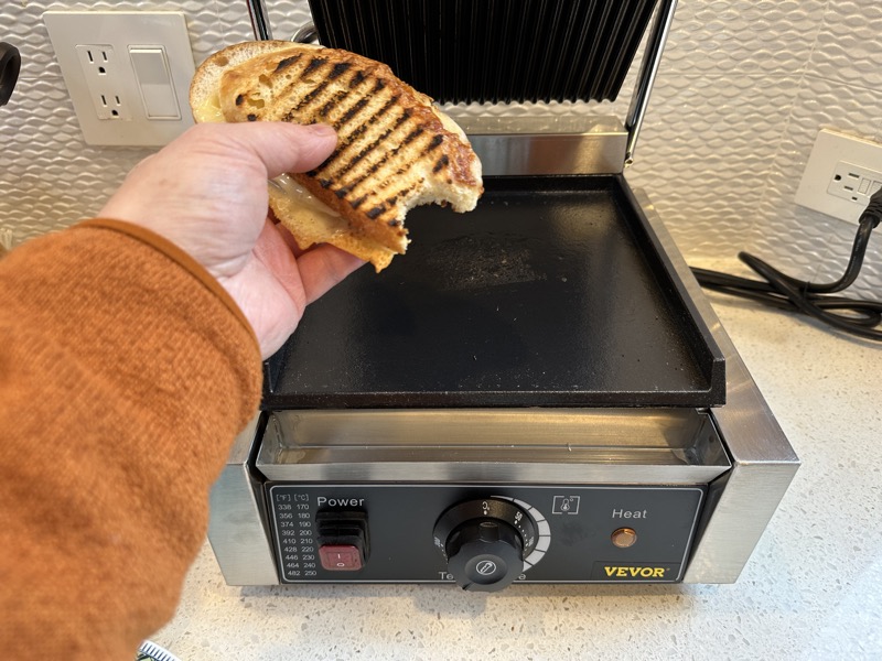 Commercial panini outlet maker