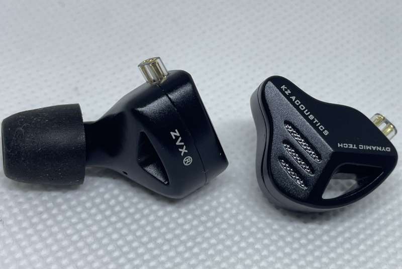 KZ ZVX Earphones 14