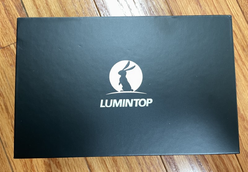 LuminTop GS3 Pro flashlight 01