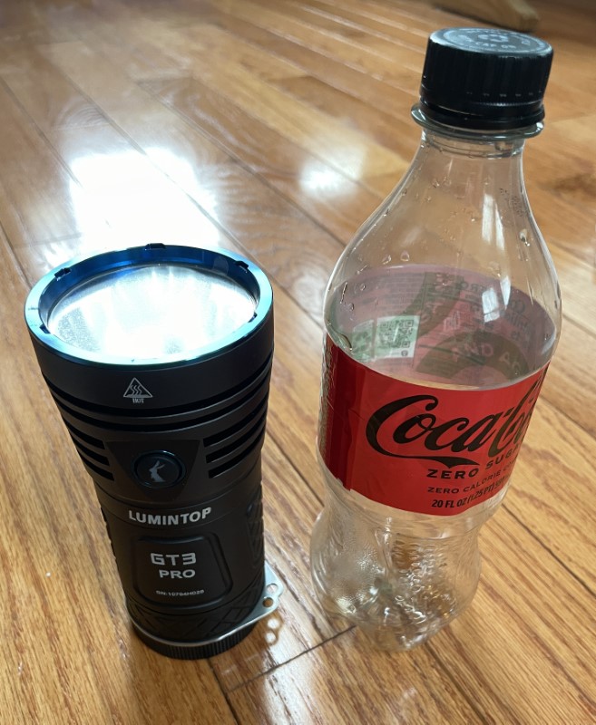 LuminTop GS3 Pro flashlight 03