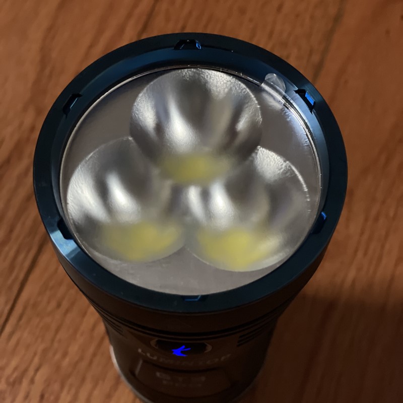 LuminTop GS3 Pro flashlight 20