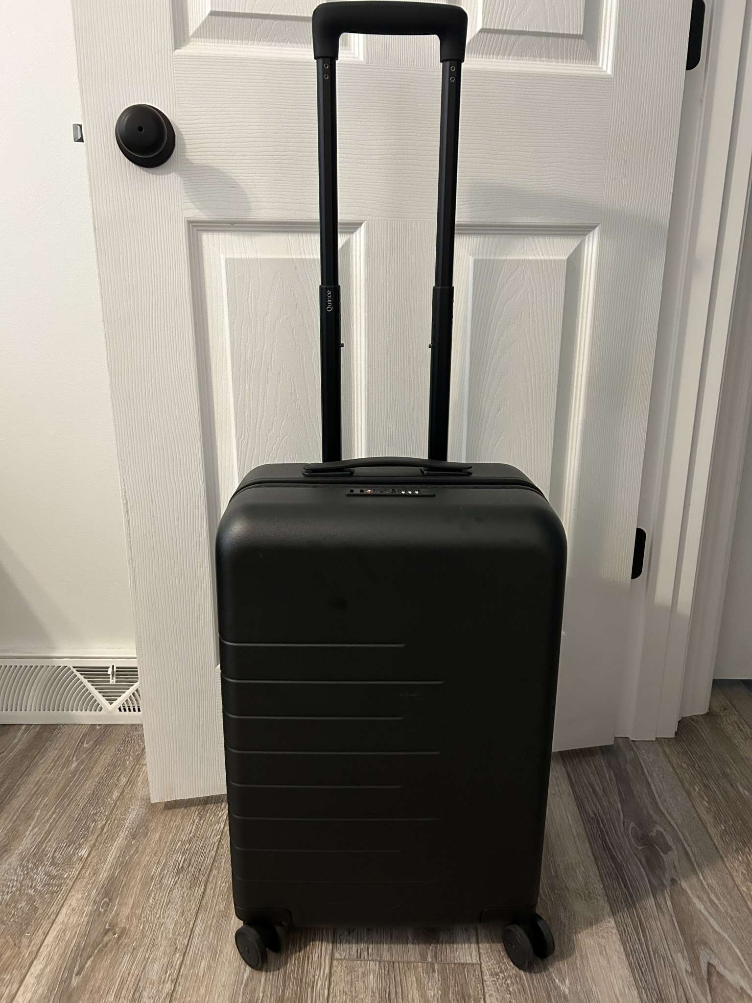 quince-carry-on-hard-shell-luggage-review-the-gadgeteer