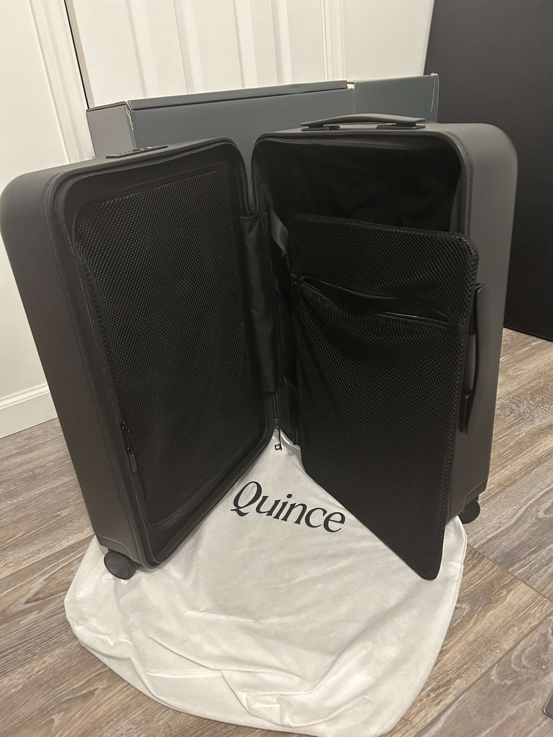 quince-carry-on-hard-shell-luggage-review-the-gadgeteer