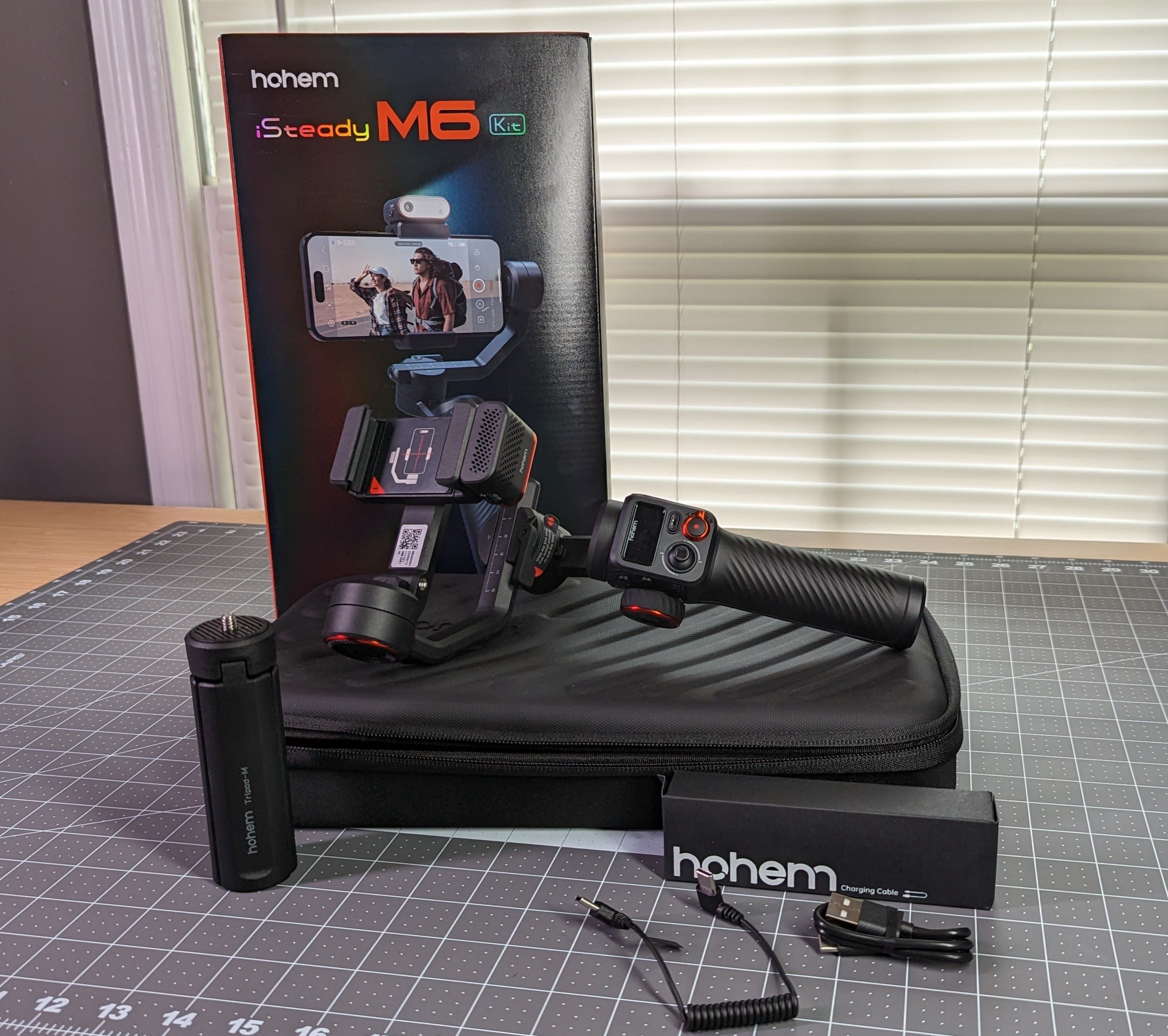 hohem iSteady M6 Kit 3- Smartphone Gimbal Stabilizer with AI Vision Sensor  & with Tripod, Magnetic Design, Portable and Foldable for video recording 