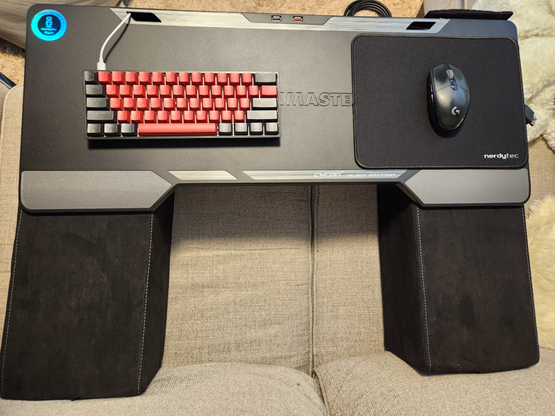 I took my couch gaming setup to the next level (Couchmaster CYCON 2) 