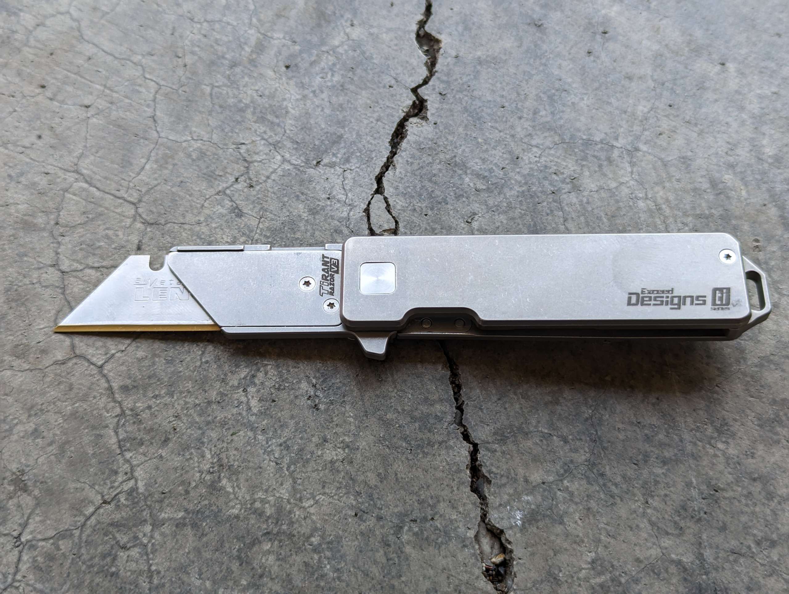 Exceed Designs TiRant Razor V3 titanium utility knife review - the 