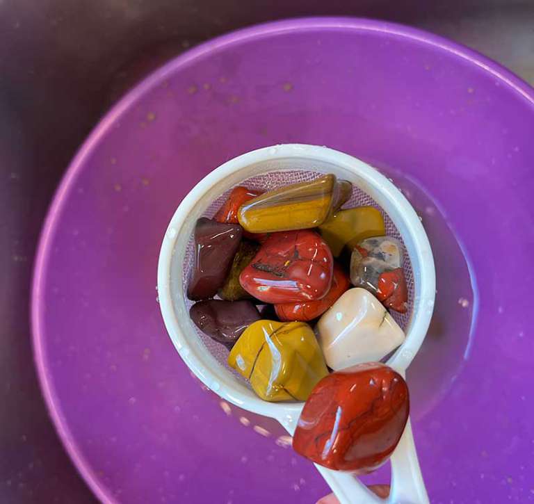 Stonecho 3LB Rock Tumbler review turn rocks into "gems" if you have