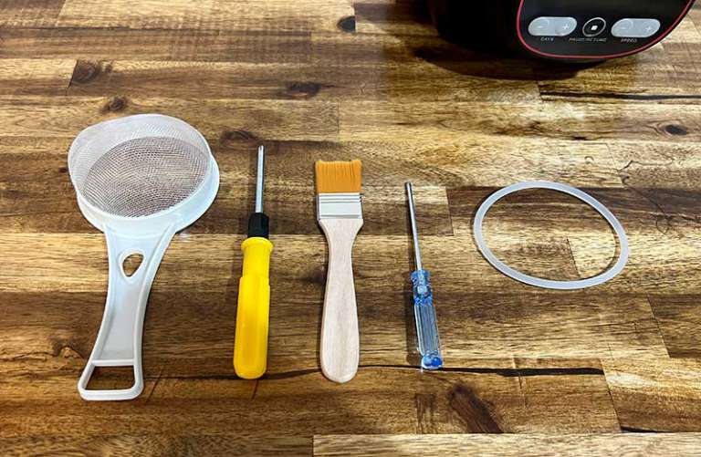 Stonecho 3LB Rock Tumbler review turn rocks into "gems" if you have