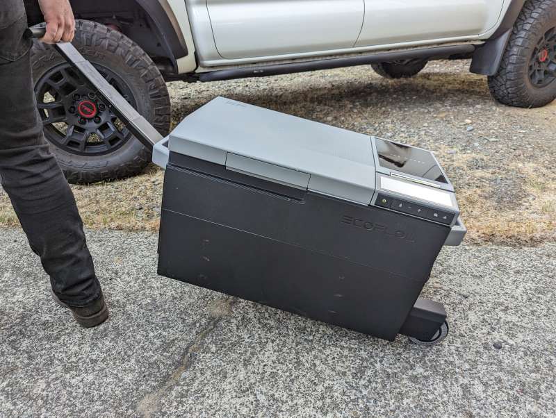 Car cooler, portable freezer, with wheels, 30 L, with USB interface