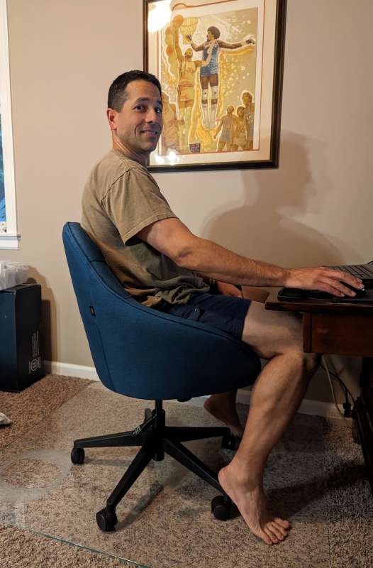 Vari Upholstered Desk Chair review classy comfortable chair The